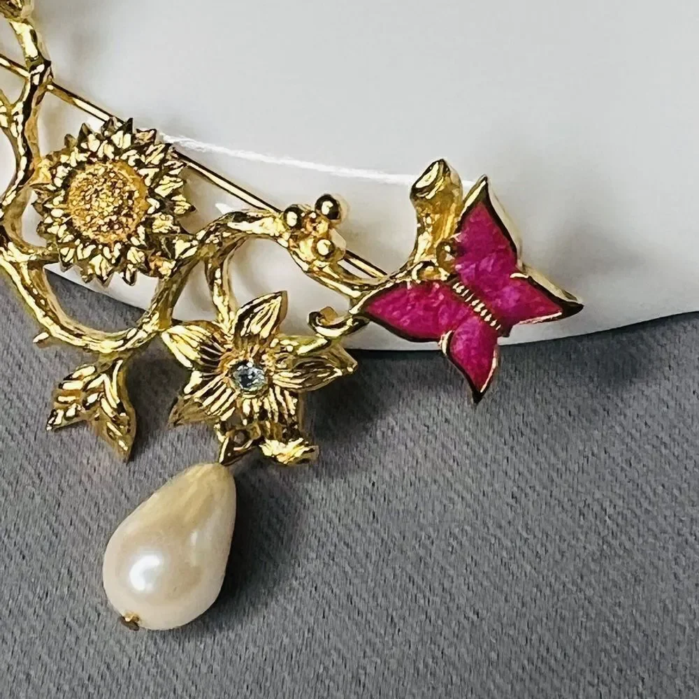 Vintage Avon Brooch Enamel Butterfly Faux Pearl Dangle Gold Tone Bee Flowers - Picture 6 of 9